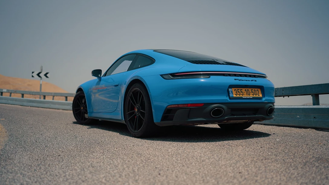 1664879-Porsche 992 GTS.00_56_45_18.Still037.jpg