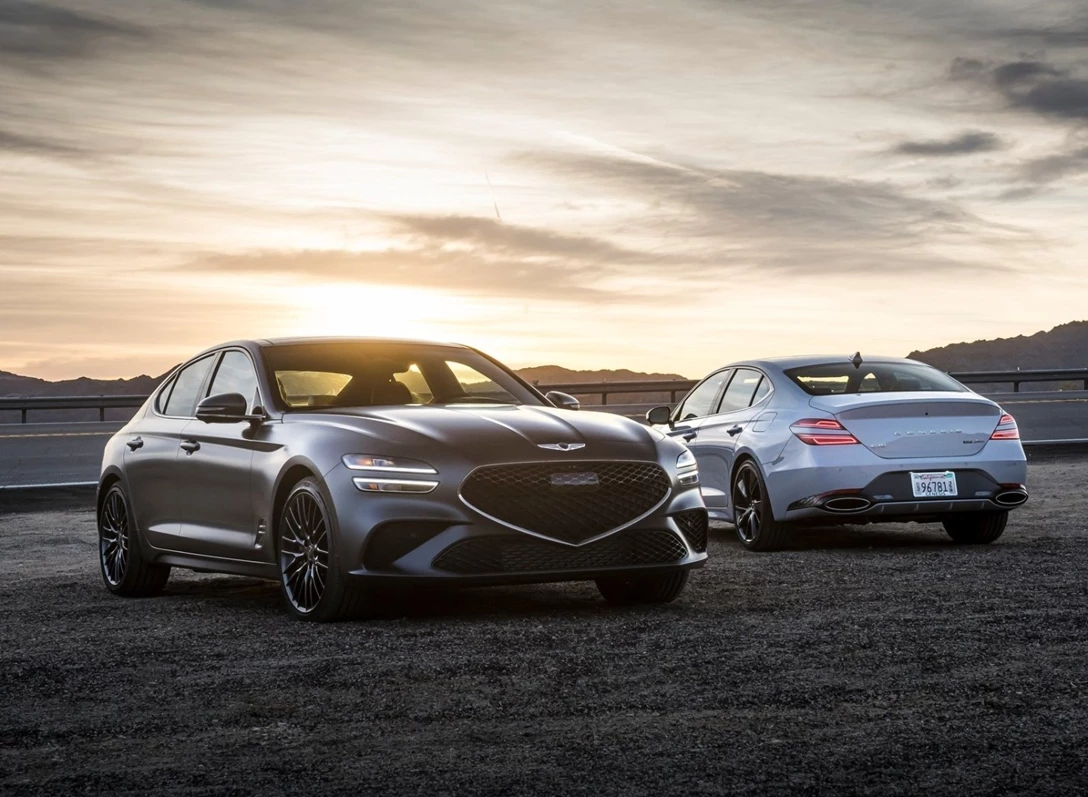 1646549-Genesis-G70-2021-04.jpg