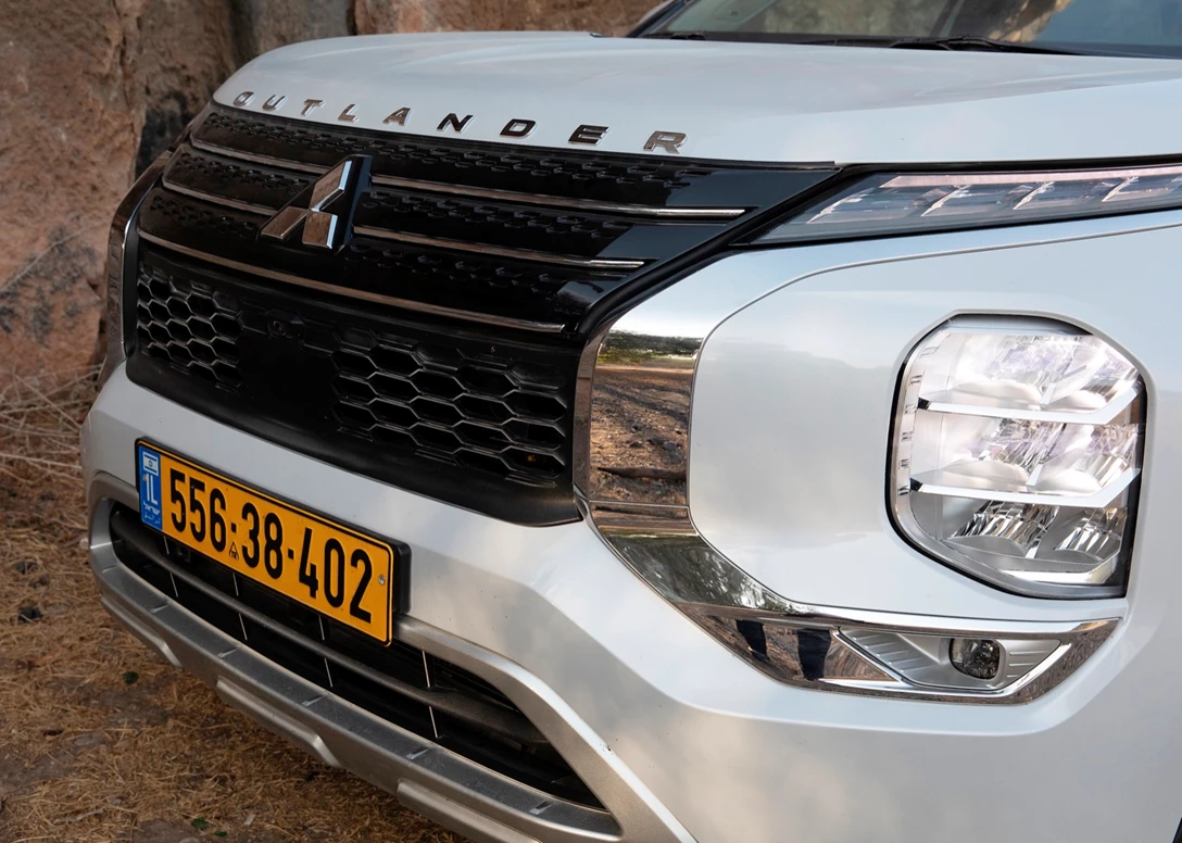 1654051-מיצובישי אאוטלנדר0J6A9232.jpg