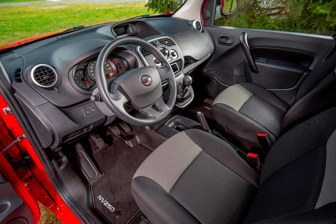 1616343-Nissan NV250 L1 Van - Red - Interior 2.jpg