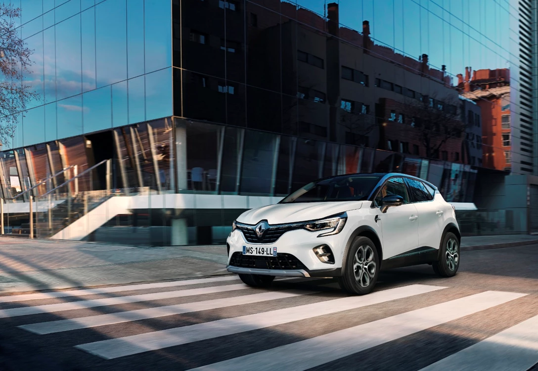 1675738-Renault-Captur-2023-11.jpg