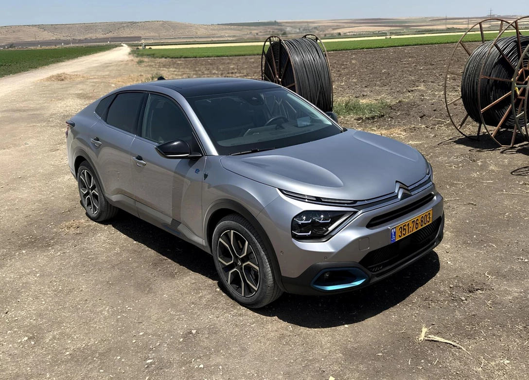 1702878-Citroen-C4_X-2024 (1)-BH.jpg