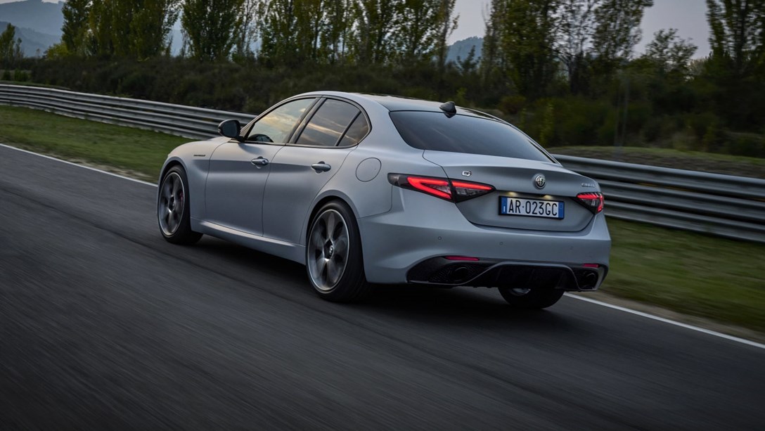 1693182-NewGiulia_Dynamics (1)-min.jpeg