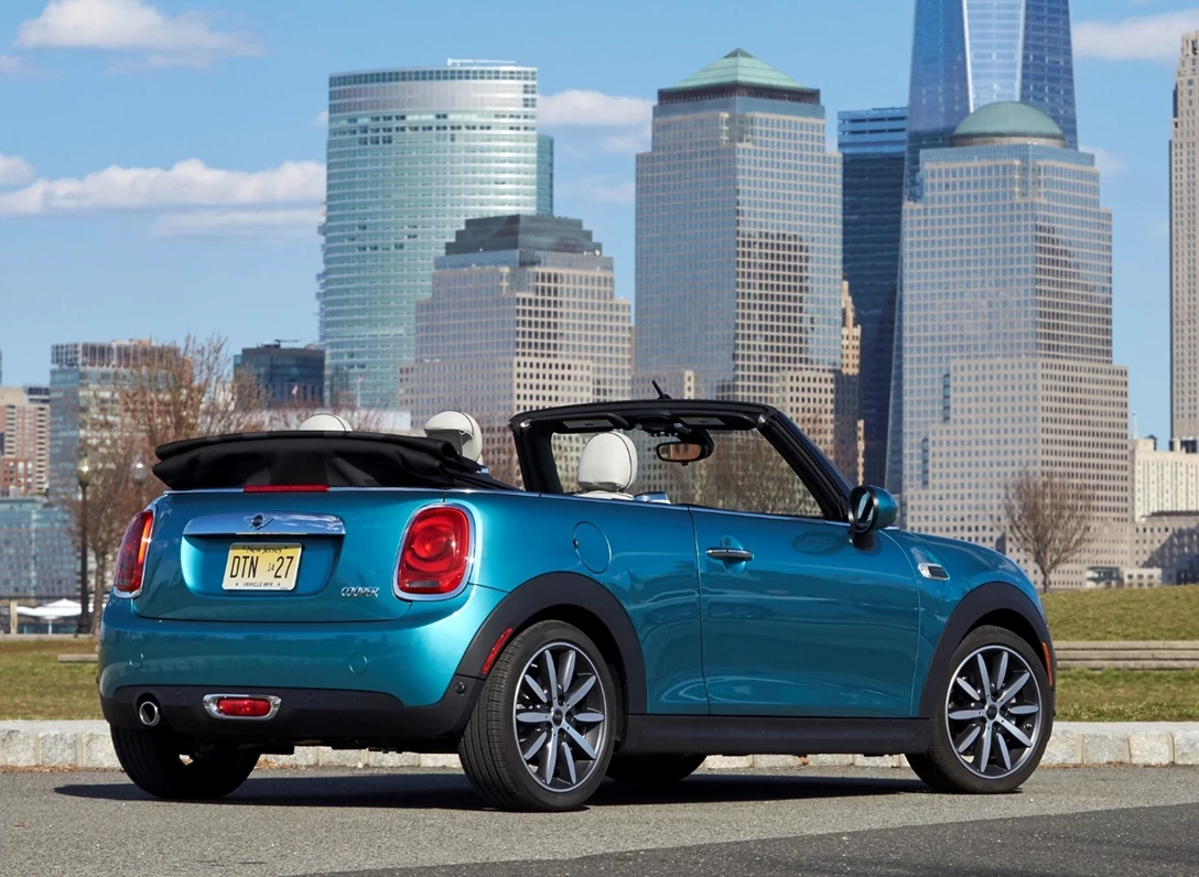 1660881-Mini-Cooper_S_Convertible-2017-02.jpg