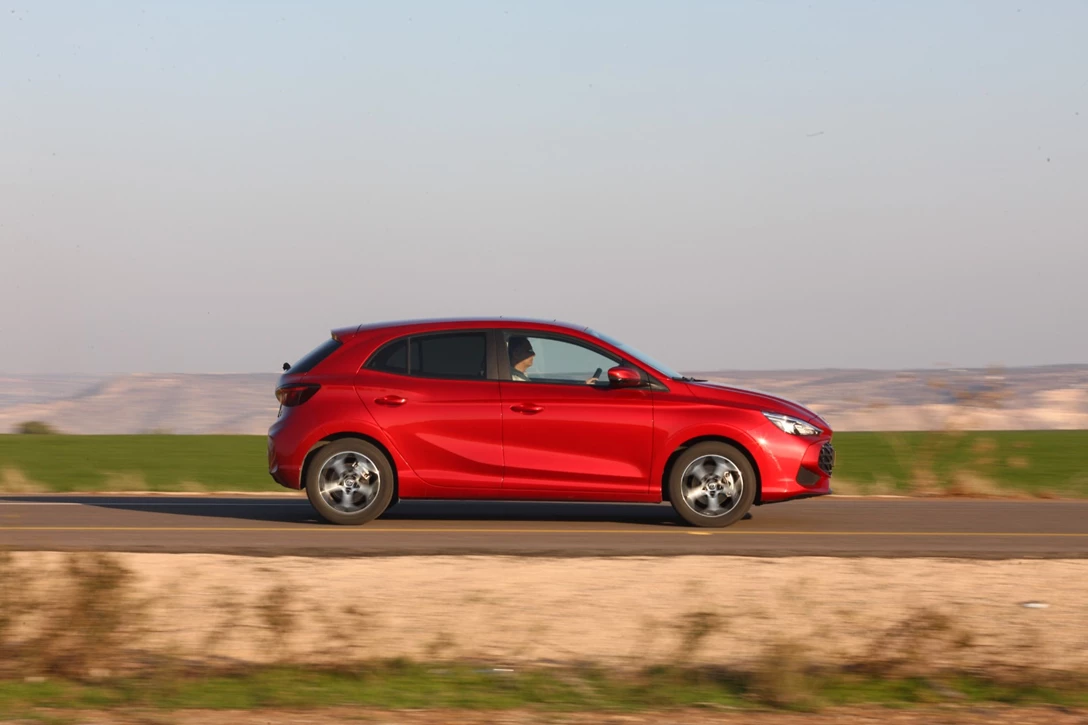 1706048-yarismazda (137).JPG