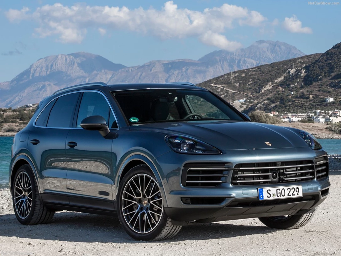 1588123-Porsche-Cayenne 4.jpg