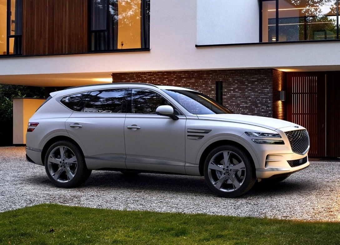 1703605-Genesis-GV80-2024-FL (1).jpg