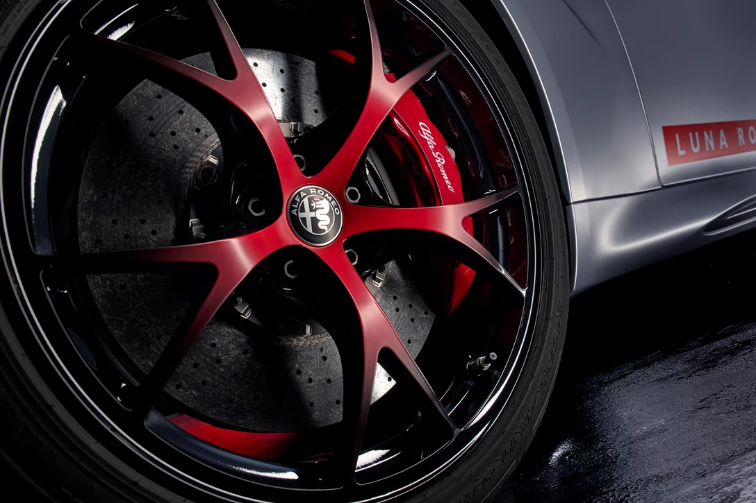 GiuliaQuadrifoglioLunaRossa (7).jpg