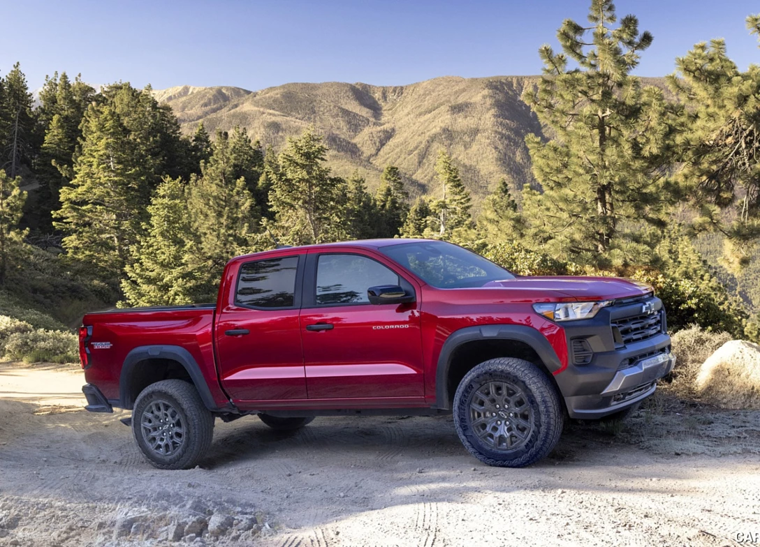 1701647-Chevrolet-Colorado_ZR2-2024-06.jpg