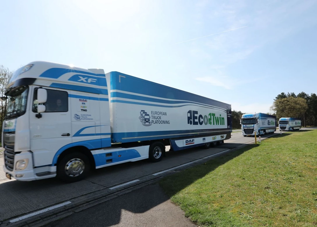 1601057-2018-08-19 23_59_17-עתיד 2 א.jpg