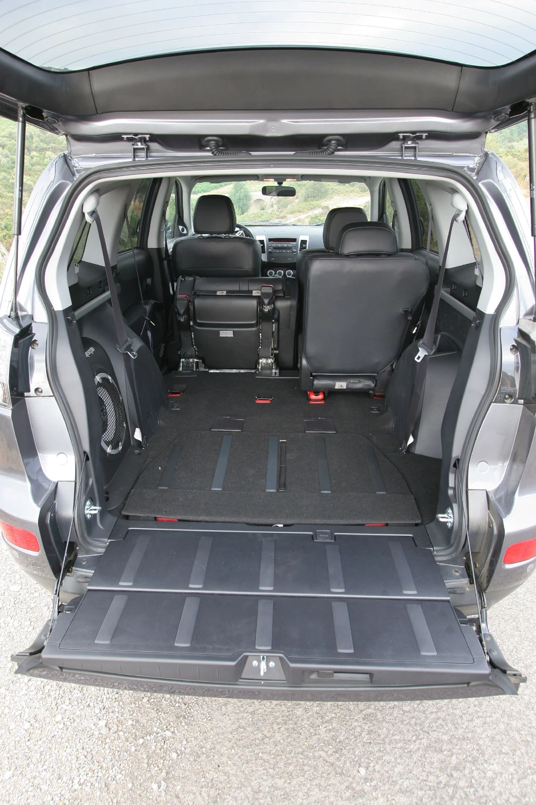 מיצובישי אאוטלנדר