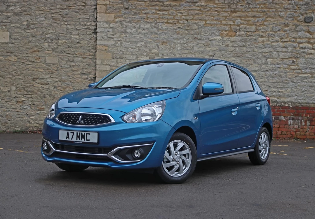 1643312-Mitsubishi_Space Star-2017-04.jpg