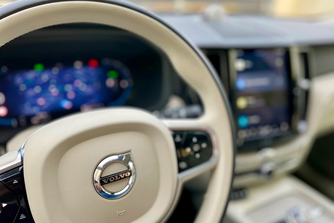 1660566-XC60 - 13.jpeg