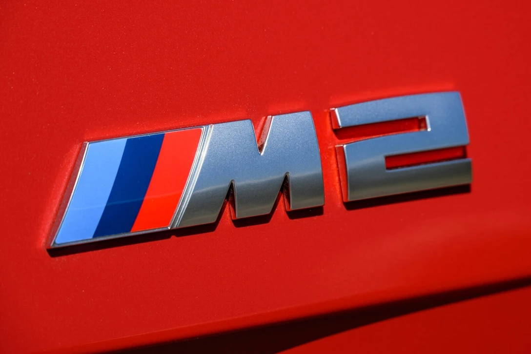 1684156-BMW-M2-2023-14.jpg