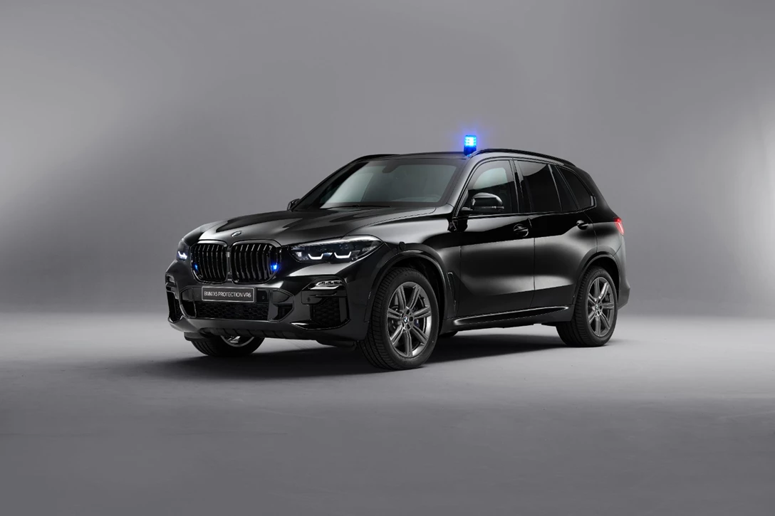 1621334-P90363287_highRes_the-new-bmw-x5-prote.jpg