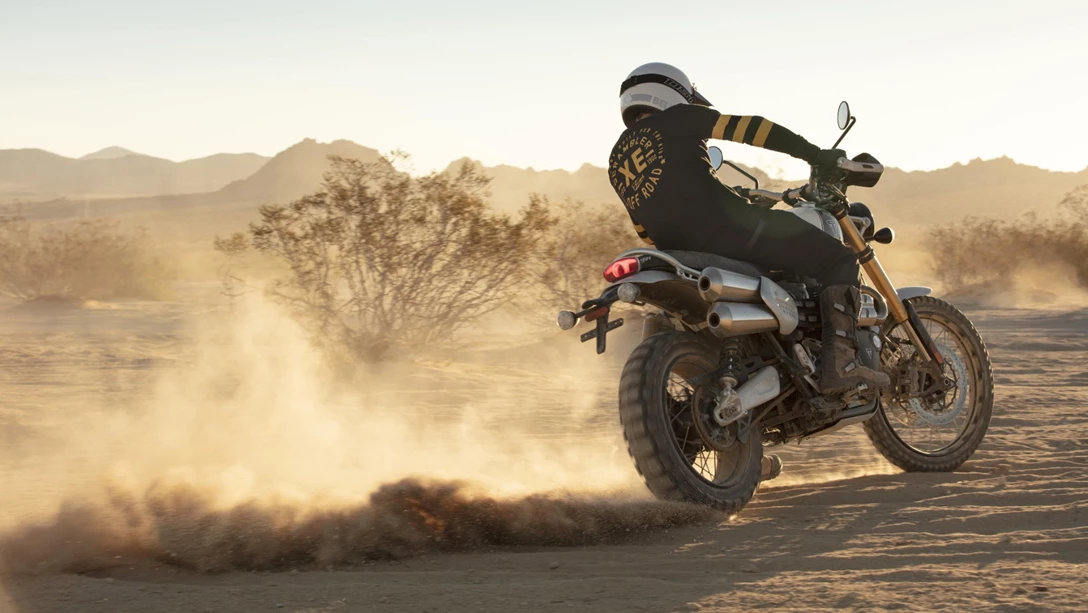 1682657-Scrambler 1200_XE_2019_AT-min.jpg