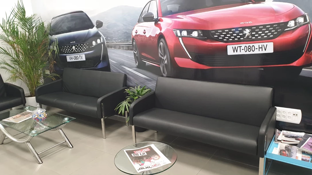 1637526-חדר המתנה2.jpg