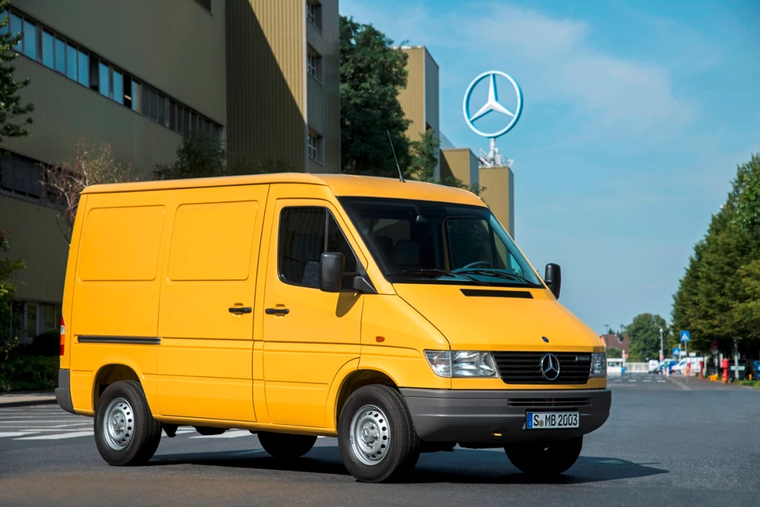 1671358-mercedes-sprinter-01.jpg