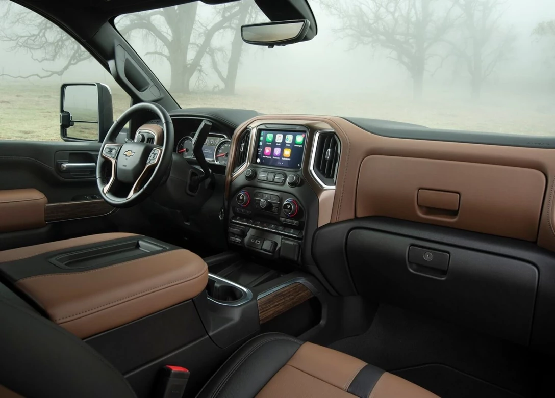 1629187-Chevrolet-Silverado_HD-06.jpg