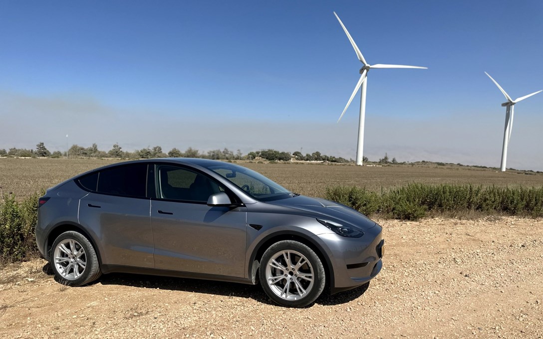 1685261-MODEL Y RWD - 32-min.jpeg