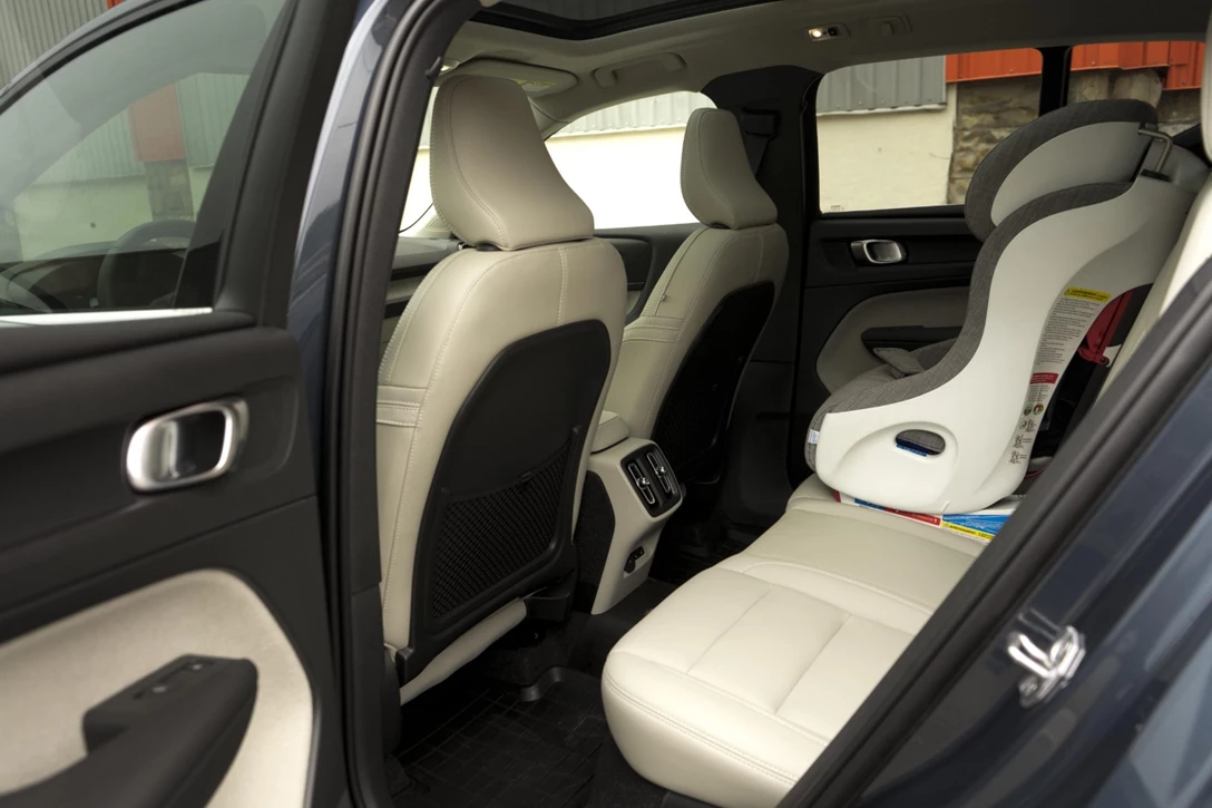 1646510-Volvo-XC40-2020 (17).jpg