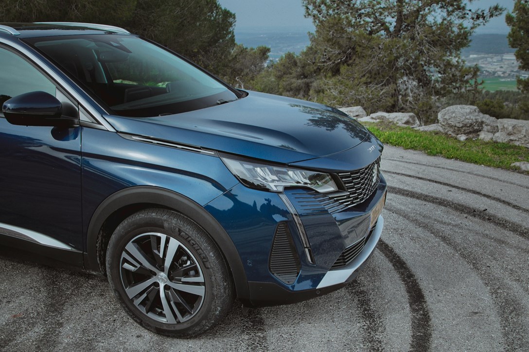 1639033-פיגו 3008  - 2.jpeg