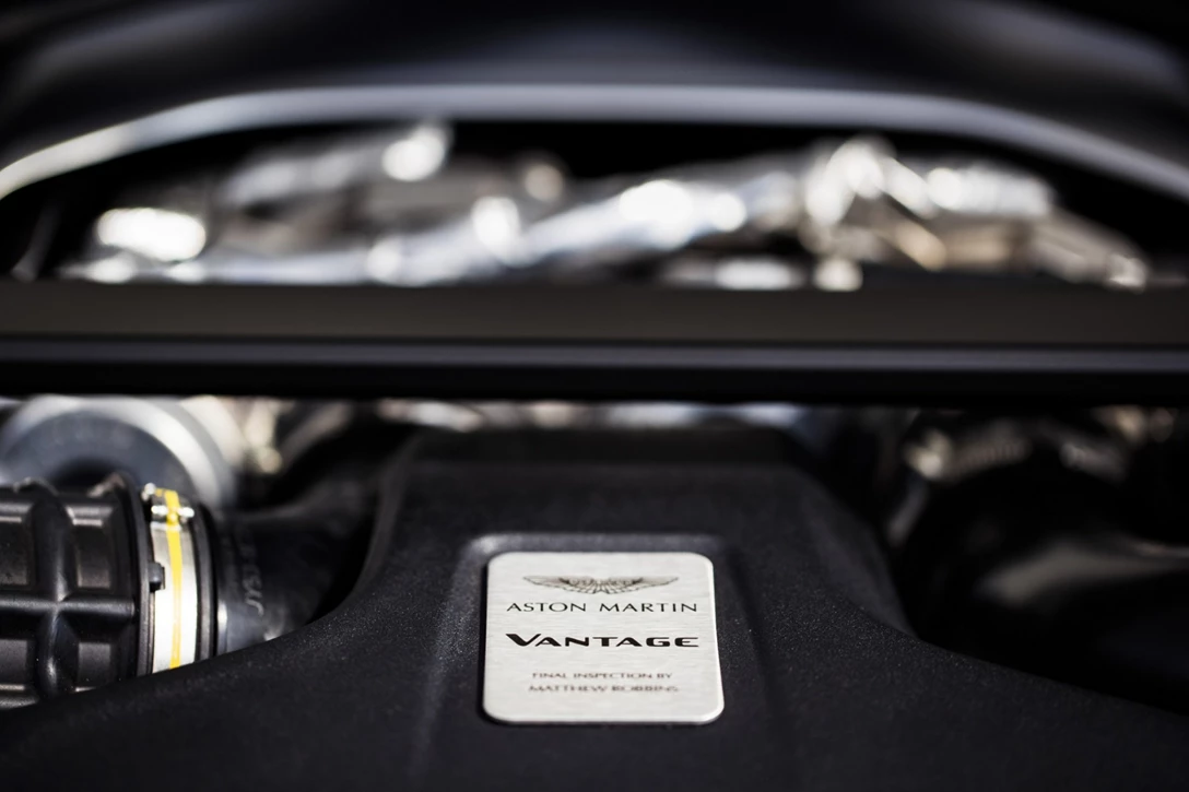 1599133-אסטון מרטין ואנטג מבחן דרכים השקה (20).jpg