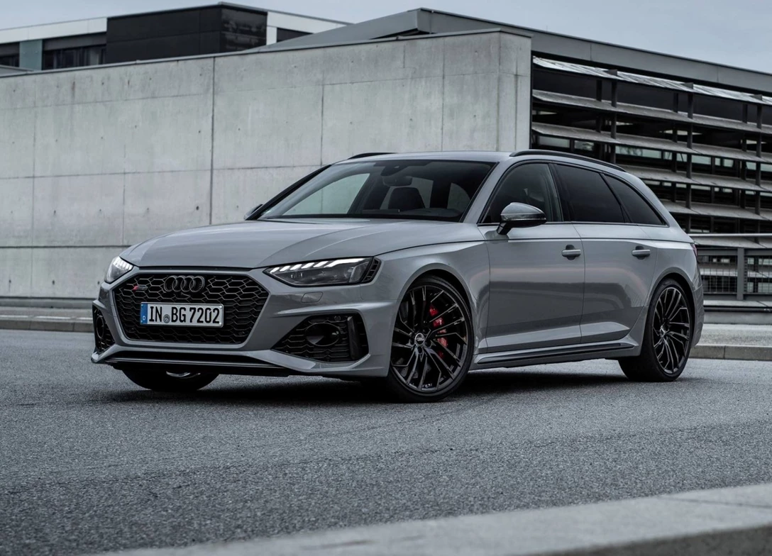 1698655-Audi-RS4_Avant-2024-04.jpg