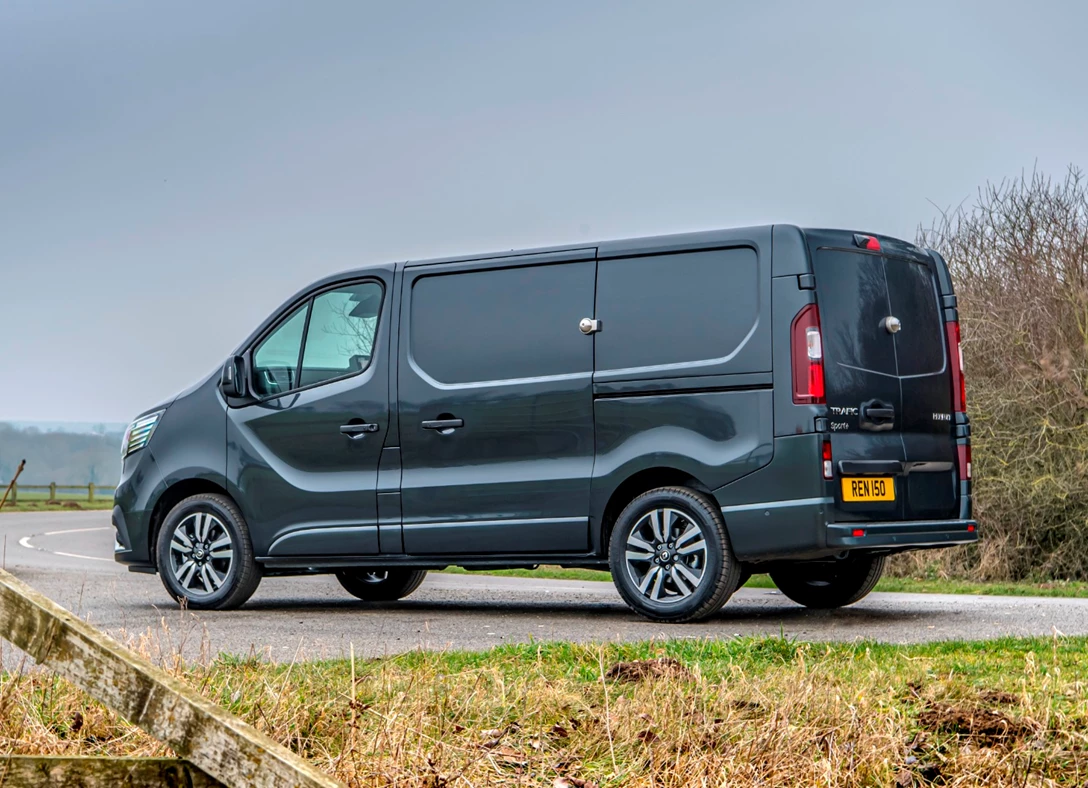 1704540-Renault-Trafic-2024 (3).jpg