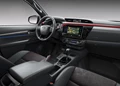1684383-Toyota-Hilux-2023-13-GR-Sport.jpg