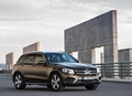 1651711-Mercedes-Benz-GLC-2017-01.jpg