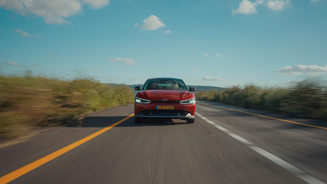 1681678-Hyundai IONIQ 5 vs Skoda Enyaq vs KIA EV6 vs TOYOTA BZ4X - 2023.02_49_27_07.Still246 copy.jpg