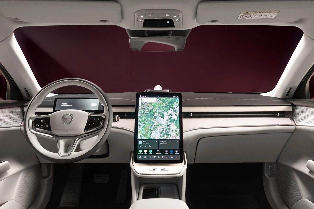 Volvo ES90 Studio Finals -26.jpg