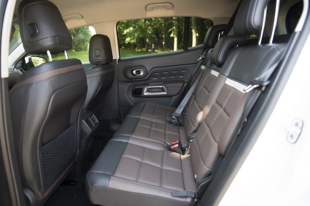 1596277-סיטרואן C5 איירקרוס השקה סטטית (8).jpg