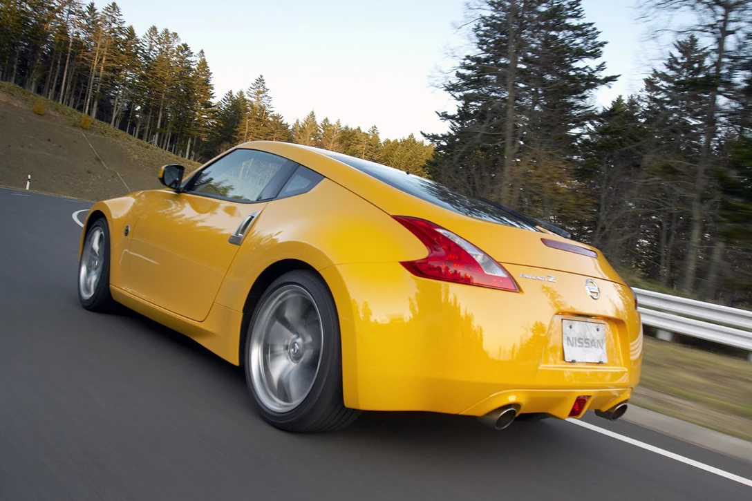 ניסאן 370Z