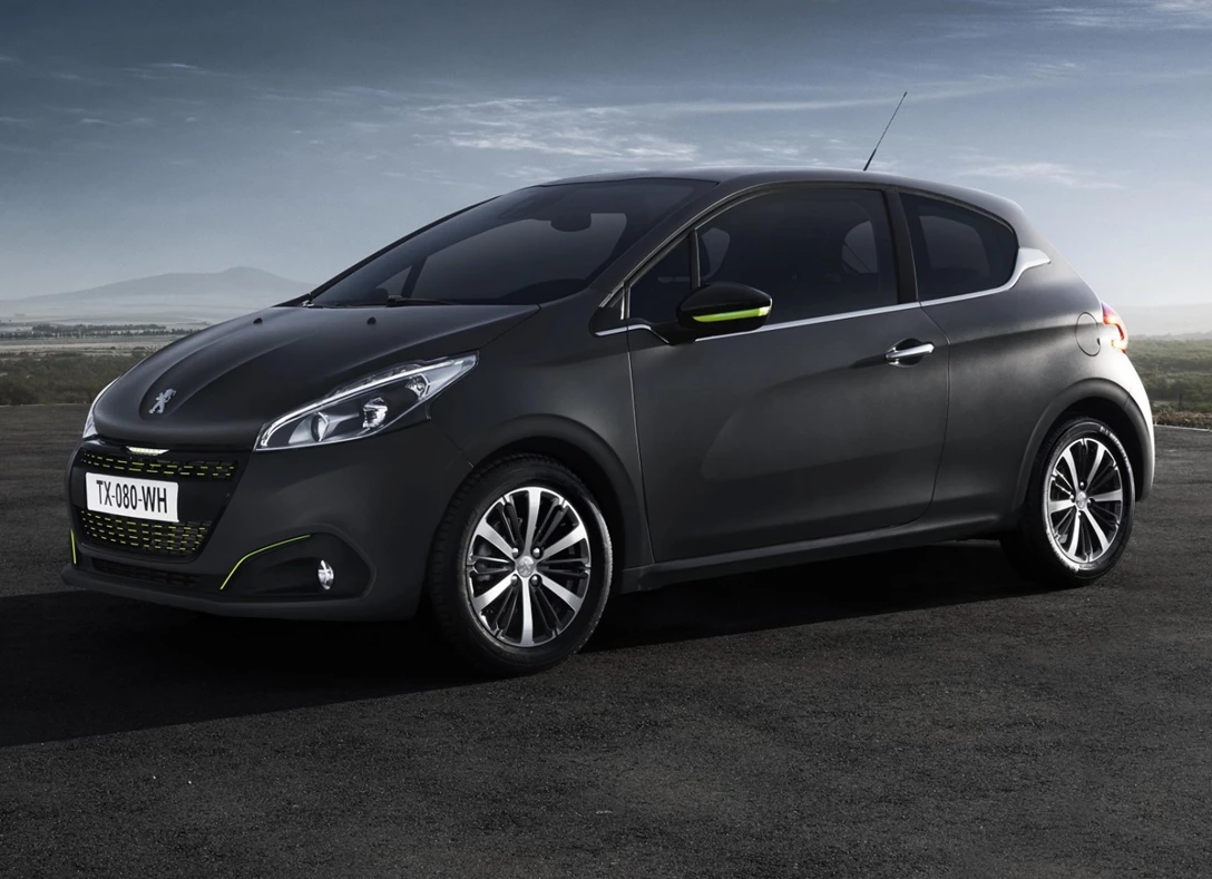 1642160-Peugeot-208-2017-04.jpg