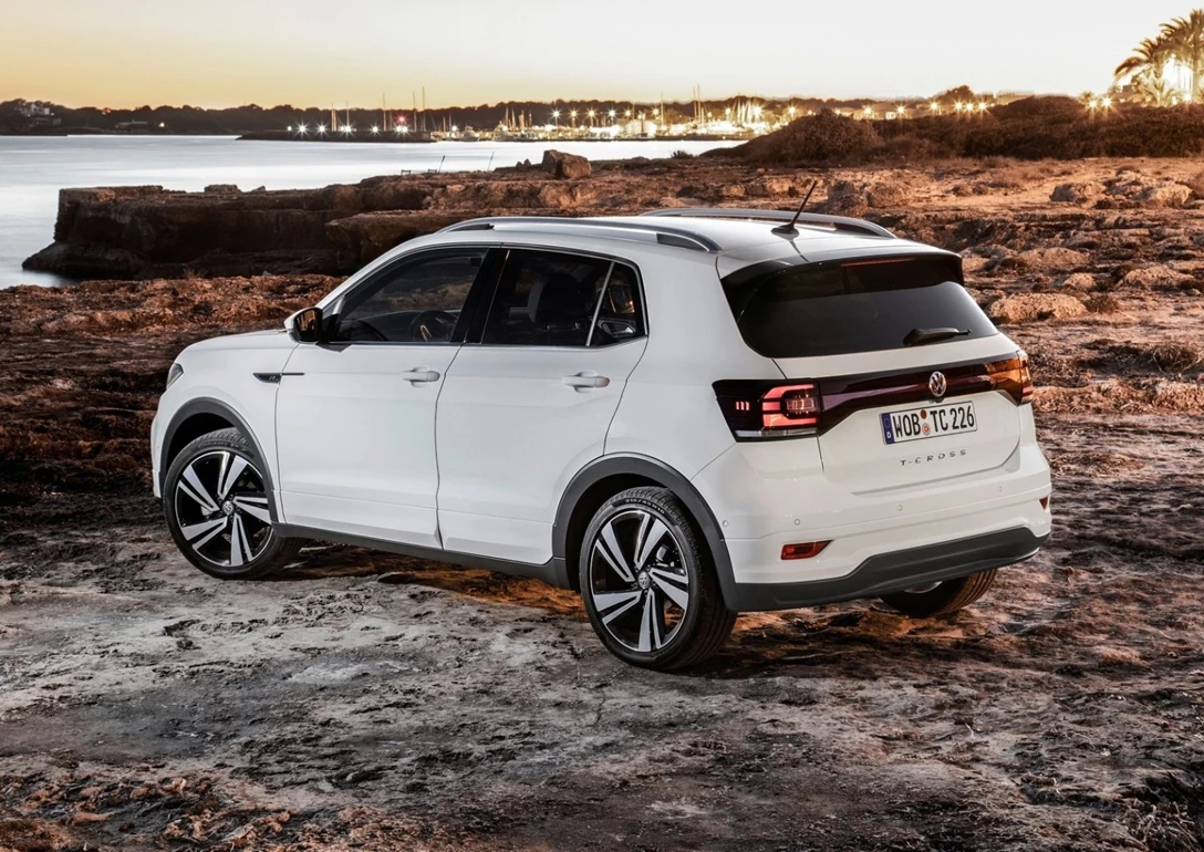1628113-Volkswagen-T-Cross-03.jpg