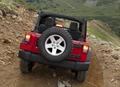 1660298-Jeep-Wrangler-2015-03.jpg