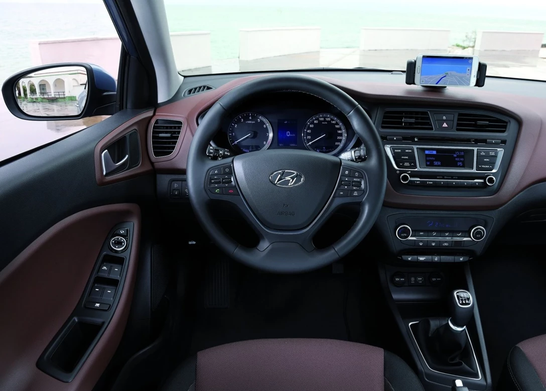 1640465-Hyundai-i20-2018-06.jpg