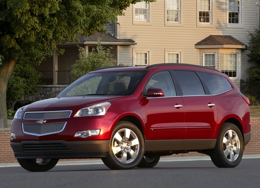 1662404-Chevrolet-Traverse-2012-01.jpg