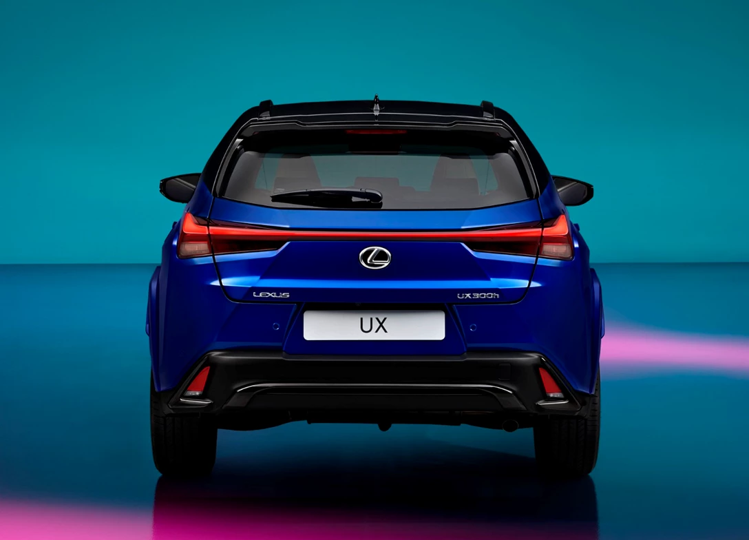 1708421-Lexus-UX-2025-02.jpg