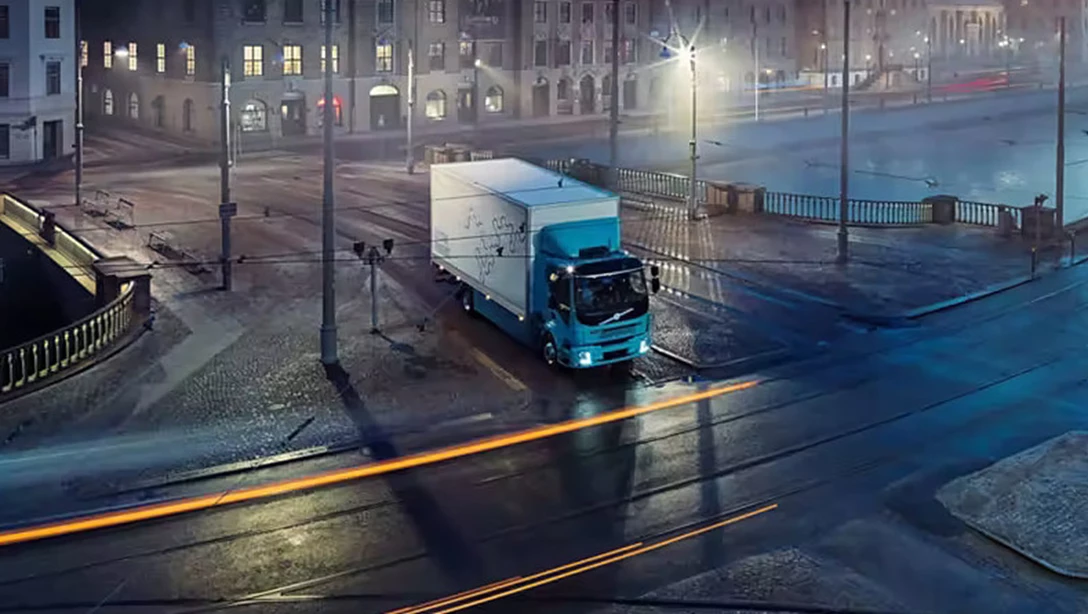 1681397-electric-trucks-volvo-fl-electric-imagegallery-5 (1).jpg