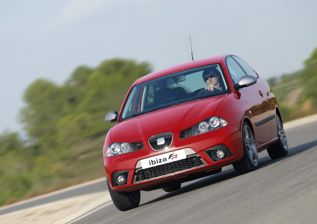 1594072-Seat-Ibiza 3.jpg