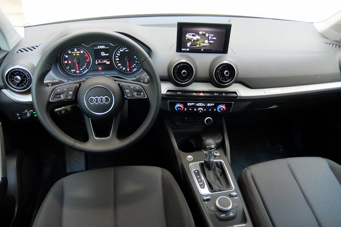 1597468-אודי Q2 (7).JPG