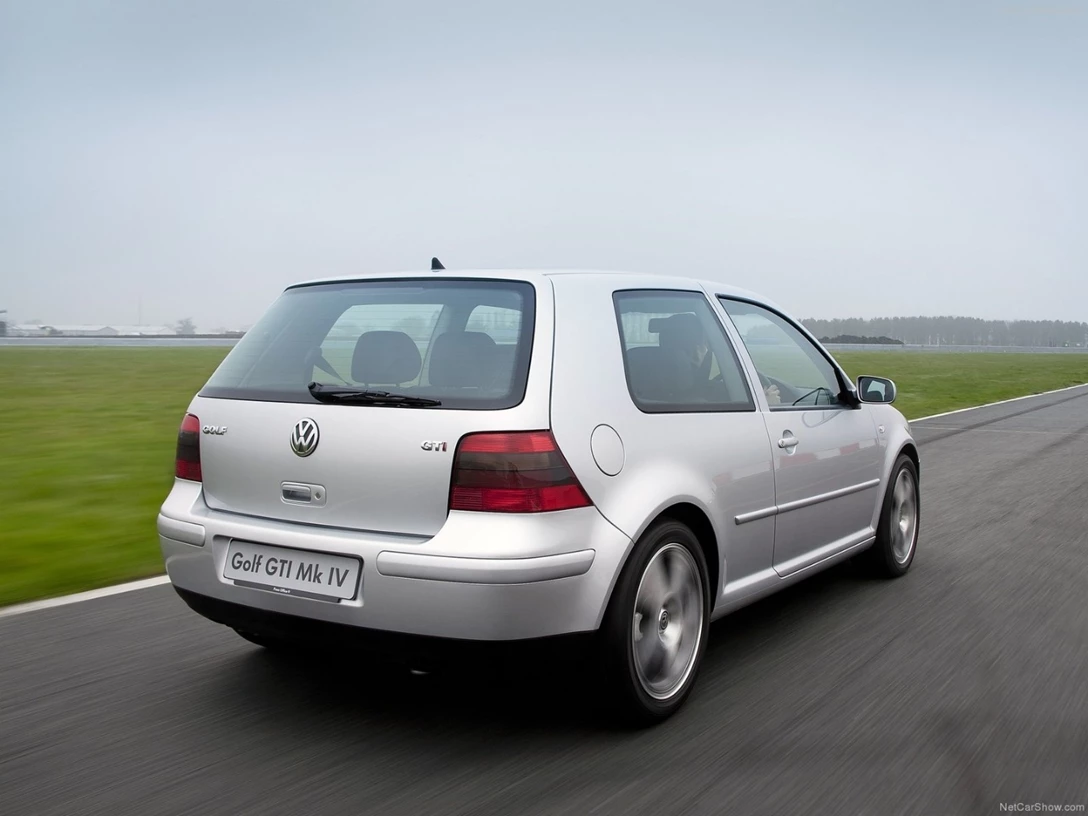 1601079-Volkswagen-Golf_IV_GTI-1998-1600-0b.jpg