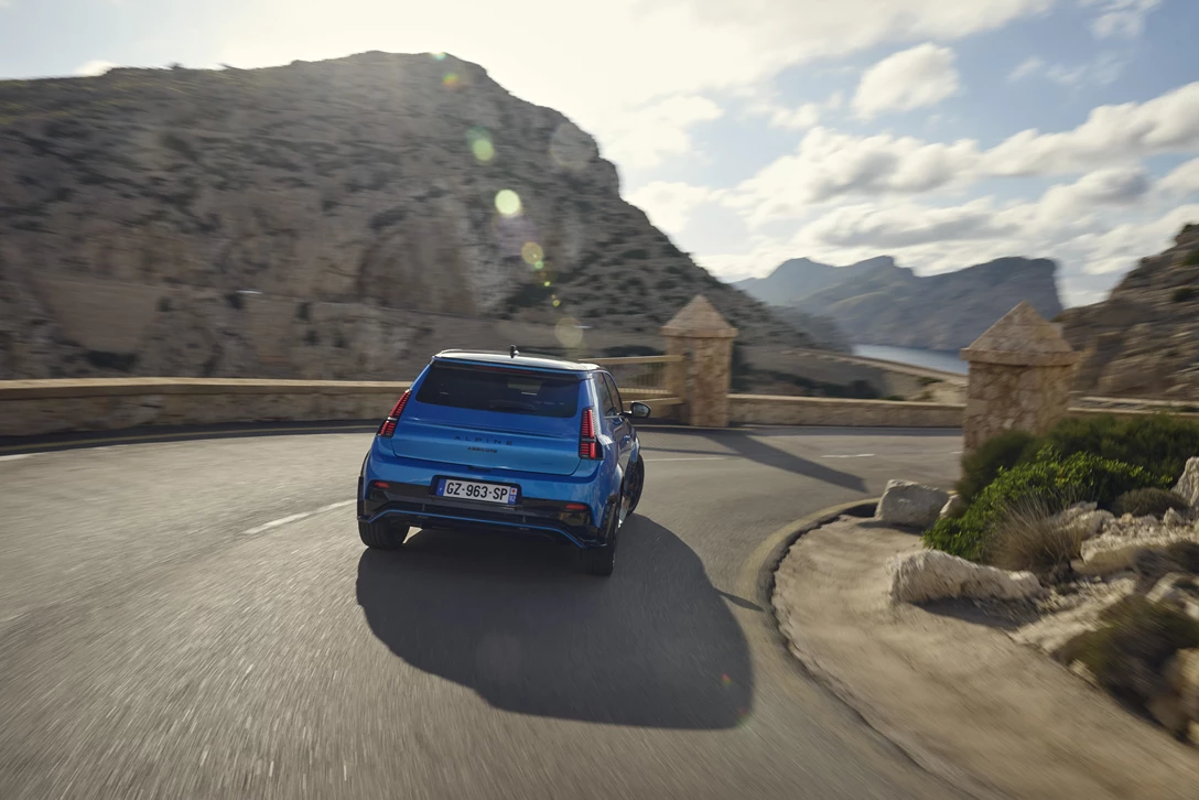 Alpine A290 GTS (27)-min.jpg