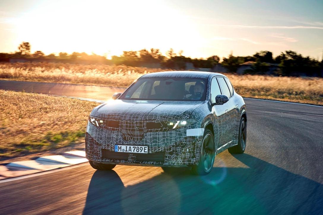 1710002-P90602962_highRes_testing-the-new-bmw-.jpg