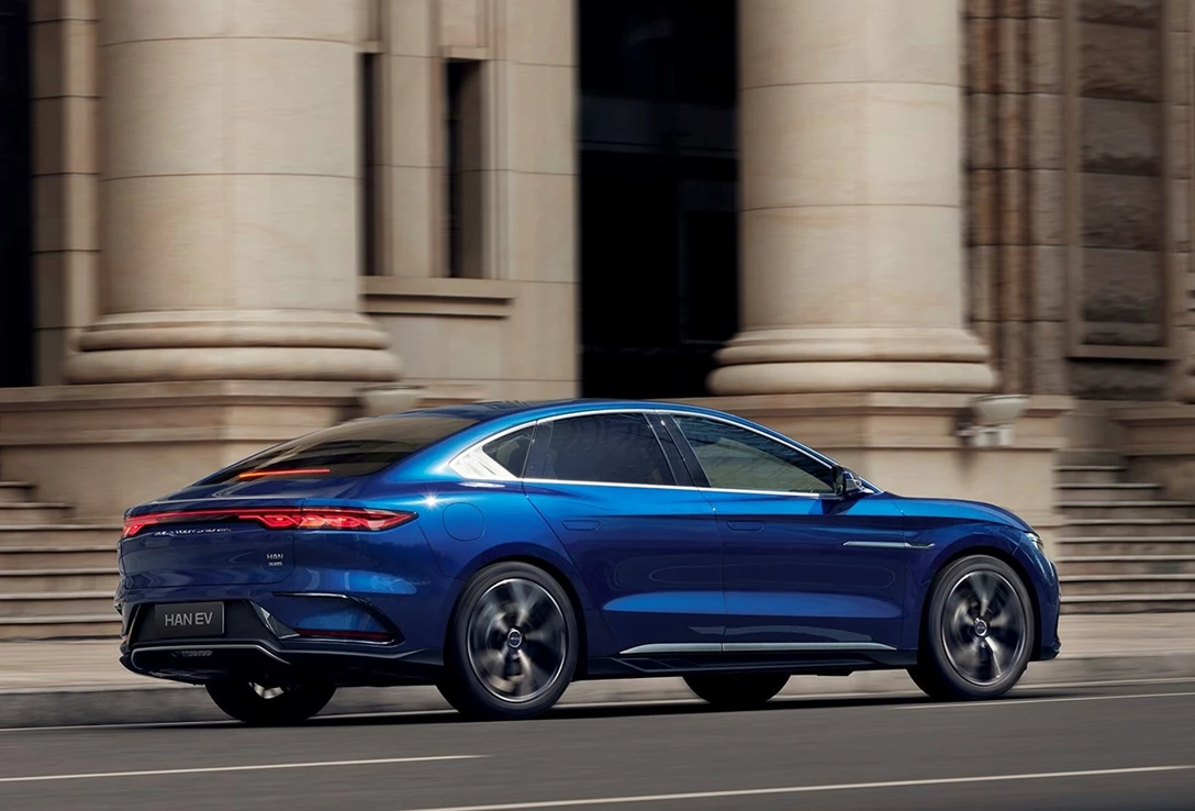 1678133-2020403-汉ev蓝色-长续航 拷贝.jpg