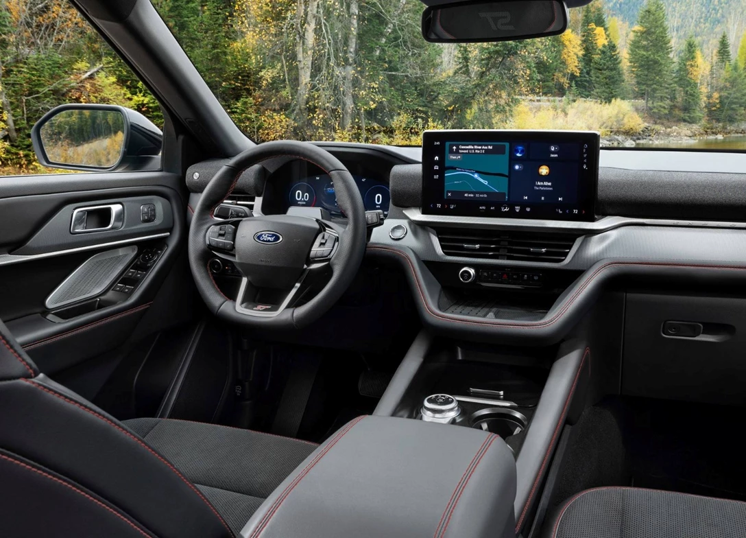 1704121-Ford-Explorer-2024-05.jpg