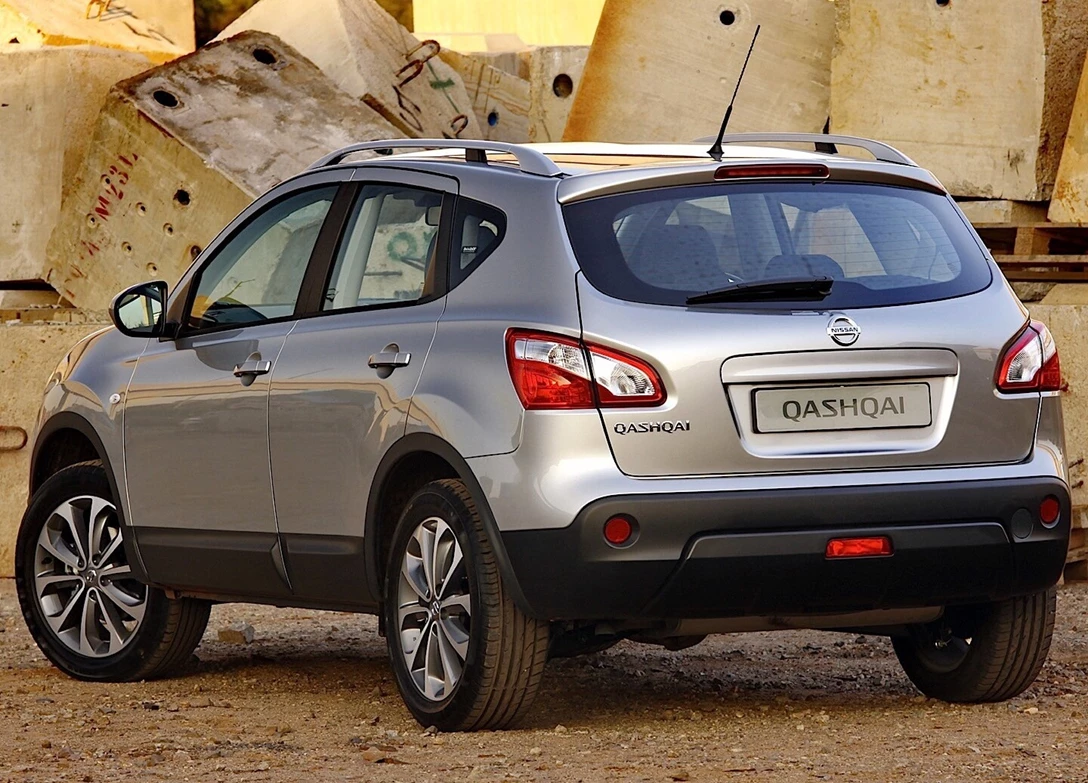 1687096-Nissan-Qashqai-2012-03.jpg